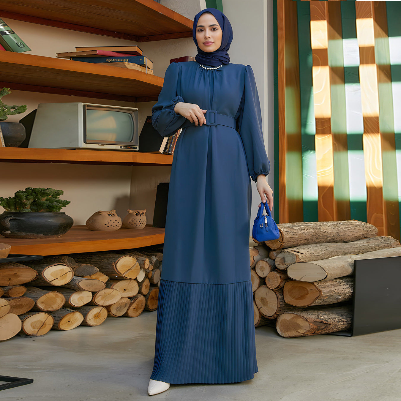 Elegant Beaded Pleated Dress Middle Eastern Muslim Dress (Turban Not Included)