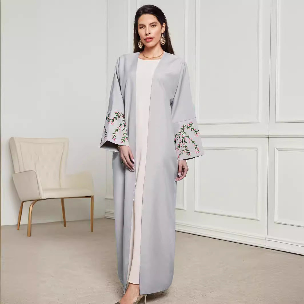 2025 New Muslim Embroidered Middle Eastern Clothing Fashionable And Elegant Cardigan Embroidered Dress Robe In Stock