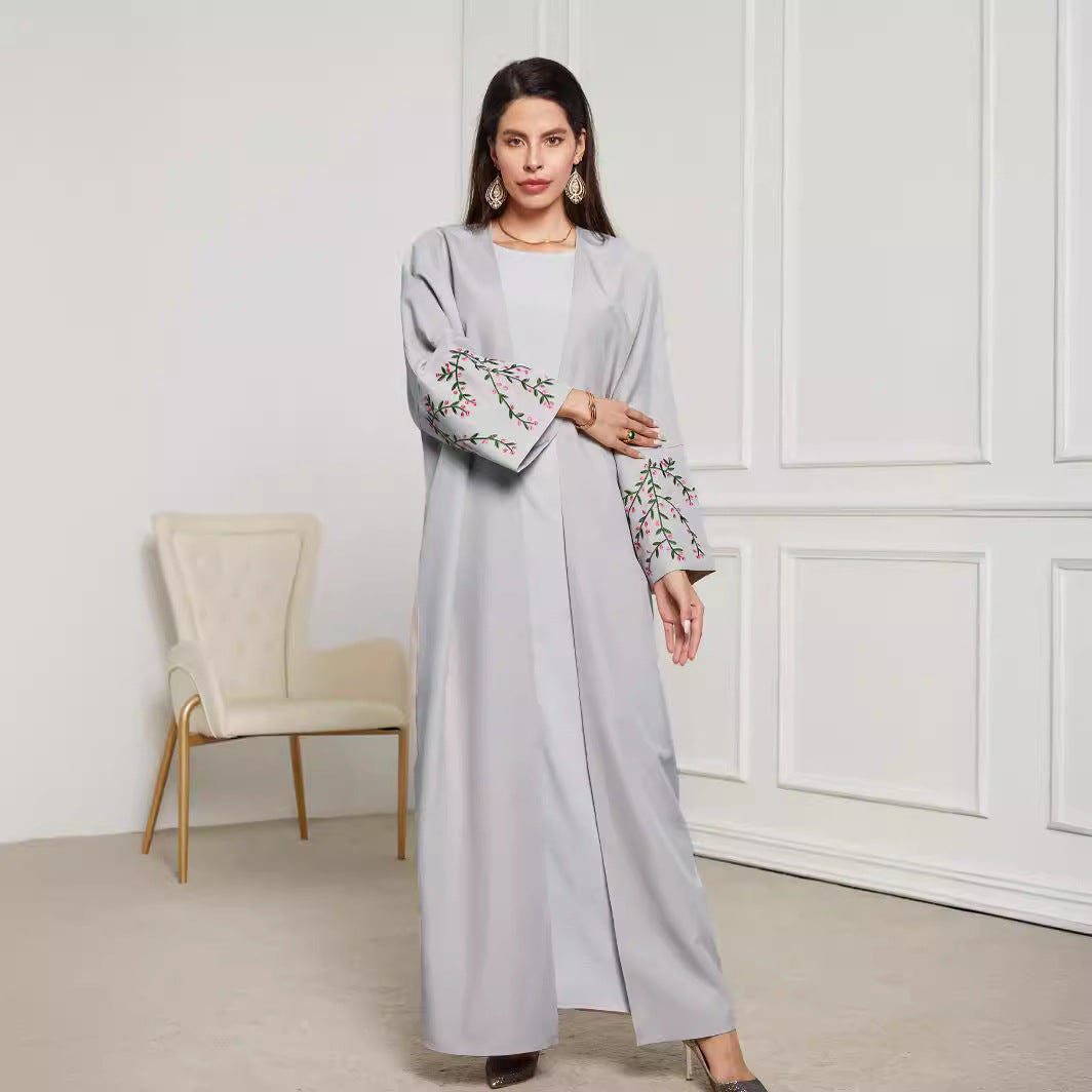 2025 New Muslim Embroidered Middle Eastern Clothing Fashionable And Elegant Cardigan Embroidered Dress Robe In Stock